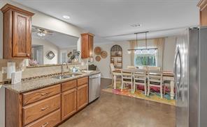 213 Woodlands Boulevard - Photo 14