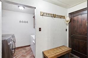 1670 Alexander Road - Photo 24