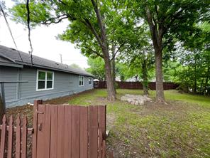 1107 Hall Street - Photo 21