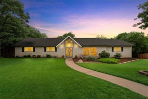1124 Sierra Drive - Photo 1
