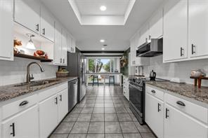 1124 Sierra Drive - Photo 11