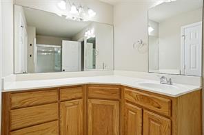 612 N Avenue C - Photo 10