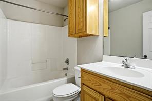 612 N Avenue C - Photo 15