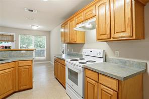 612 N Avenue C - Photo 6