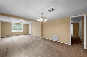 4704 Williams Road - Photo 9