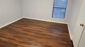 2103 Friendly Drive - Photo 4