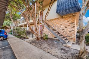 5325 Fleetwood Oaks Avenue - Photo 1