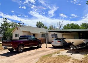 912 Locust - Photo 1