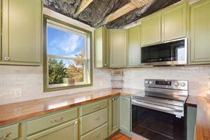 1696 County road 222 - Photo 10