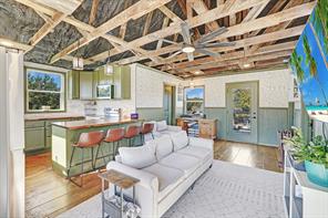 1696 County road 222 - Photo 2