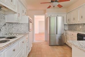 6809 Fawn Valley Place - Photo 11