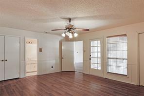 6809 Fawn Valley Place - Photo 15