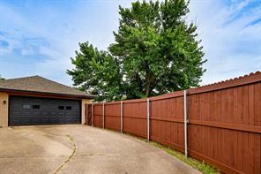 6809 Fawn Valley Place - Photo 29