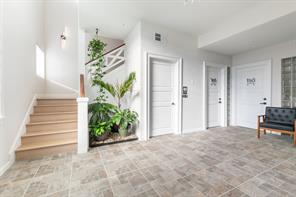 1307 W Abram Street - Photo 1