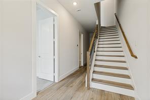 8117 Radnor Road - Photo 5