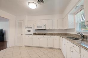 2201 Lake Coves Drive - Photo 16