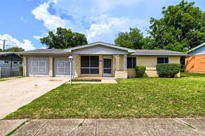 1405 Oak Grove Road - Photo 2
