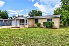 1405 Oak Grove Road - Photo 3