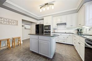 1105 Ellison Park Circle - Photo 10