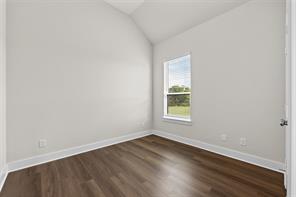 552 Holiday Avenue - Photo 22