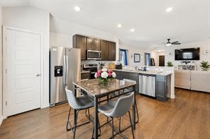 421 Sussex Drive - Photo 6