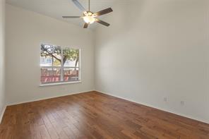 2949 Jowett Drive - Photo 15