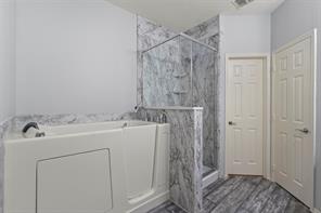2949 Jowett Drive - Photo 21