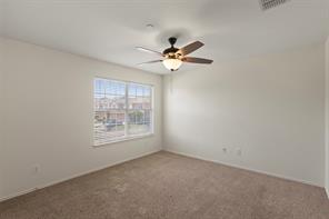 2949 Jowett Drive - Photo 29