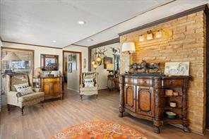 951 FM 1476 - Photo 7