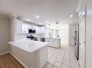 6878 Genevieve Drive - Photo 14