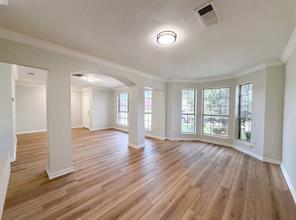 6878 Genevieve Drive - Photo 9