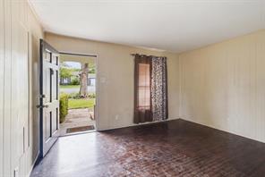 6632 Emhouse Street - Photo 3