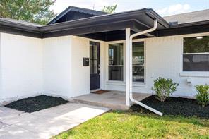 1224 Dearborn Drive - Photo 2