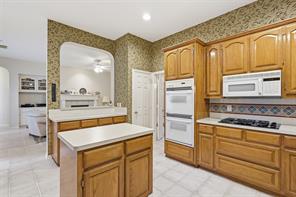 3405 Westshore Drive - Photo 3