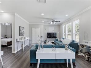 676 S Charles Street - Photo 8
