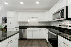 8381 Davis Boulevard - Photo 6