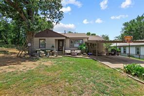 612 E Monterey Street - Photo 1