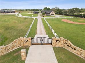 14714 US Highway 377 - Photo 1