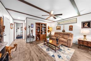 4450 County Road 3110 - Photo 7