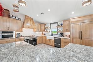 196 Story Road - Photo 10