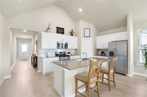 919 Edgehurst Drive - Photo 11