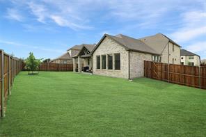 919 Edgehurst Drive - Photo 2