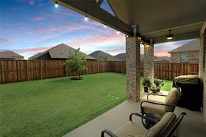 919 Edgehurst Drive - Photo 3