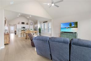 919 Edgehurst Drive - Photo 7