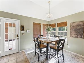 201 Coach House Circle - Photo 17