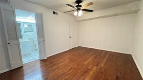 9811 Walnut Street - Photo 9