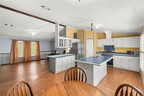 7821 Fm 3136 - Photo 11