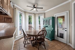 1301 Hyde Park Boulevard - Photo 11