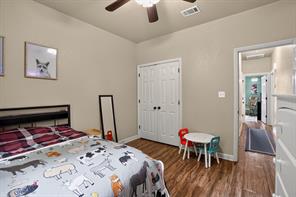 1301 Hyde Park Boulevard - Photo 21