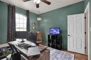1301 Hyde Park Boulevard - Photo 26